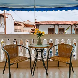 https://house-capetanios-apartments.hotelschalkidiki.net